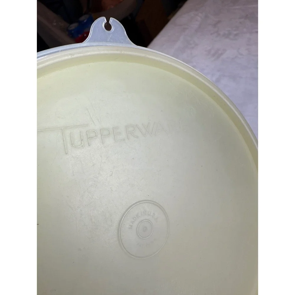 Vintage Tupperware Wonderlier Bowl 7 Inch Yellow Round‎ Container 235-16 Seal
